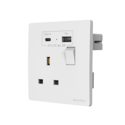 فيش مفرد مع مفتاح تايب سي يانا - بحره - ابيض G1-13A - SOCT+SW+USB TYPE ( A+C ) - YK131US - ( A+C )